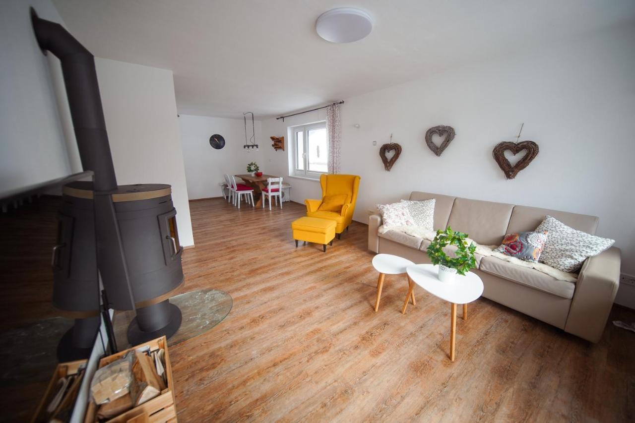 Cozy Nest In The Heart Of Kranjska Gora Exterior foto