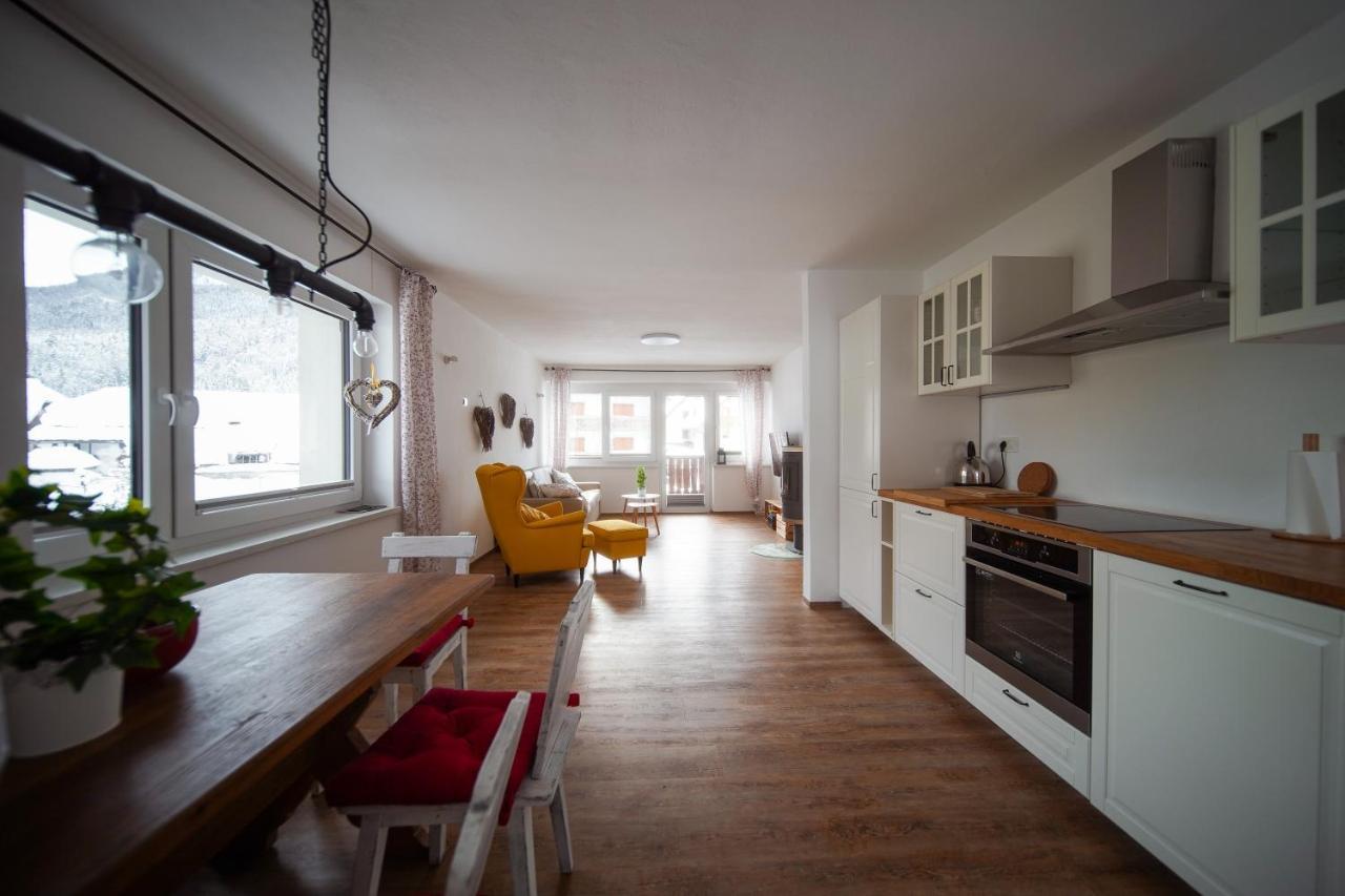 Cozy Nest In The Heart Of Kranjska Gora Exterior foto