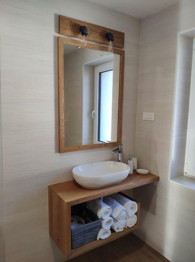 Cozy Nest In The Heart Of Kranjska Gora Exterior foto